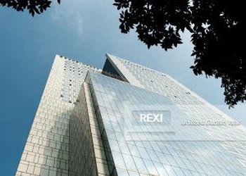 Pared de cortina puesta en unidades